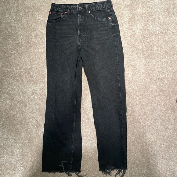 Zara Black Straight Leg Jeans - Picture 2 of 3